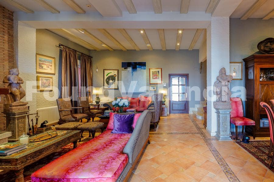 5 bedroom Villa for sale in Burriana / Borriana - € 1,300,000 (Ref: 8896024)