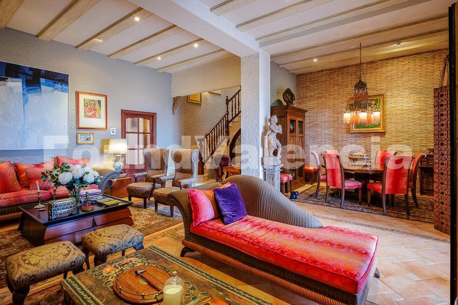 5 bedroom Villa for sale in Burriana / Borriana - € 1,300,000 (Ref: 8896024)