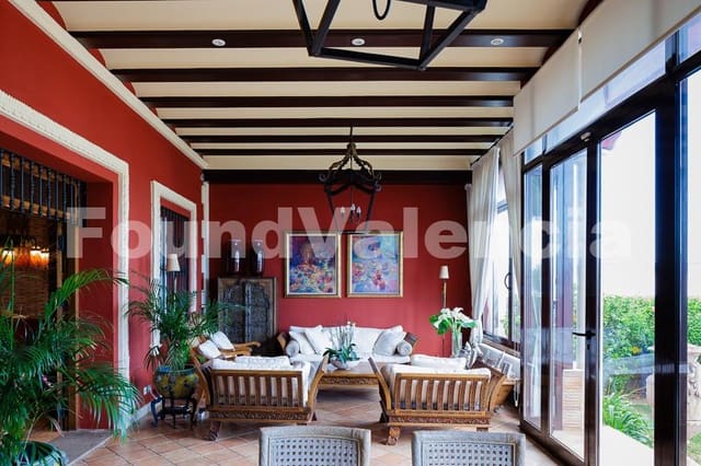 5 bedroom Villa for sale in Burriana / Borriana - € 1,300,000 (Ref: 8896024)