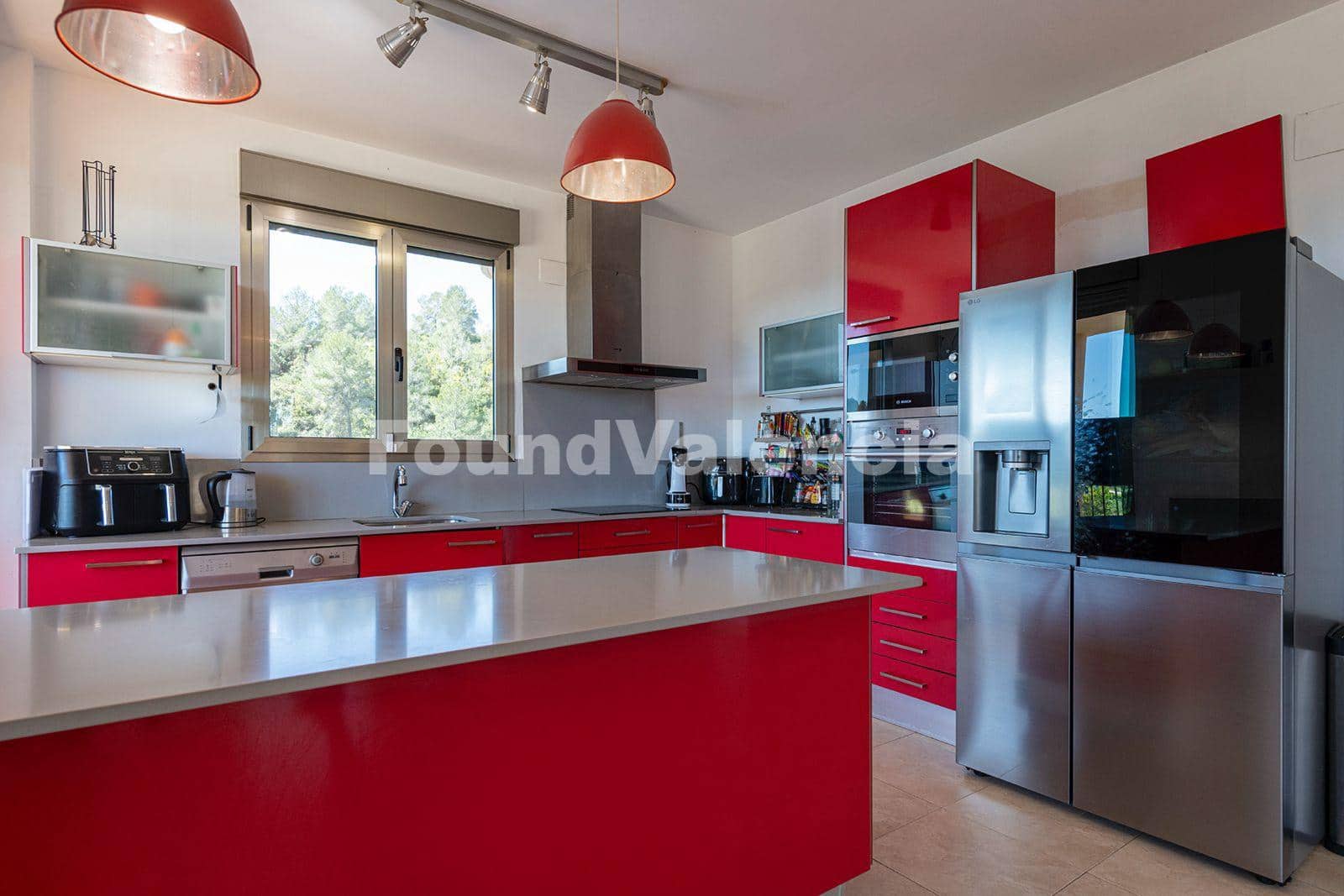 8 soveværelse Villa til salg i Chella - € 450.000 (Ref: 8971727)