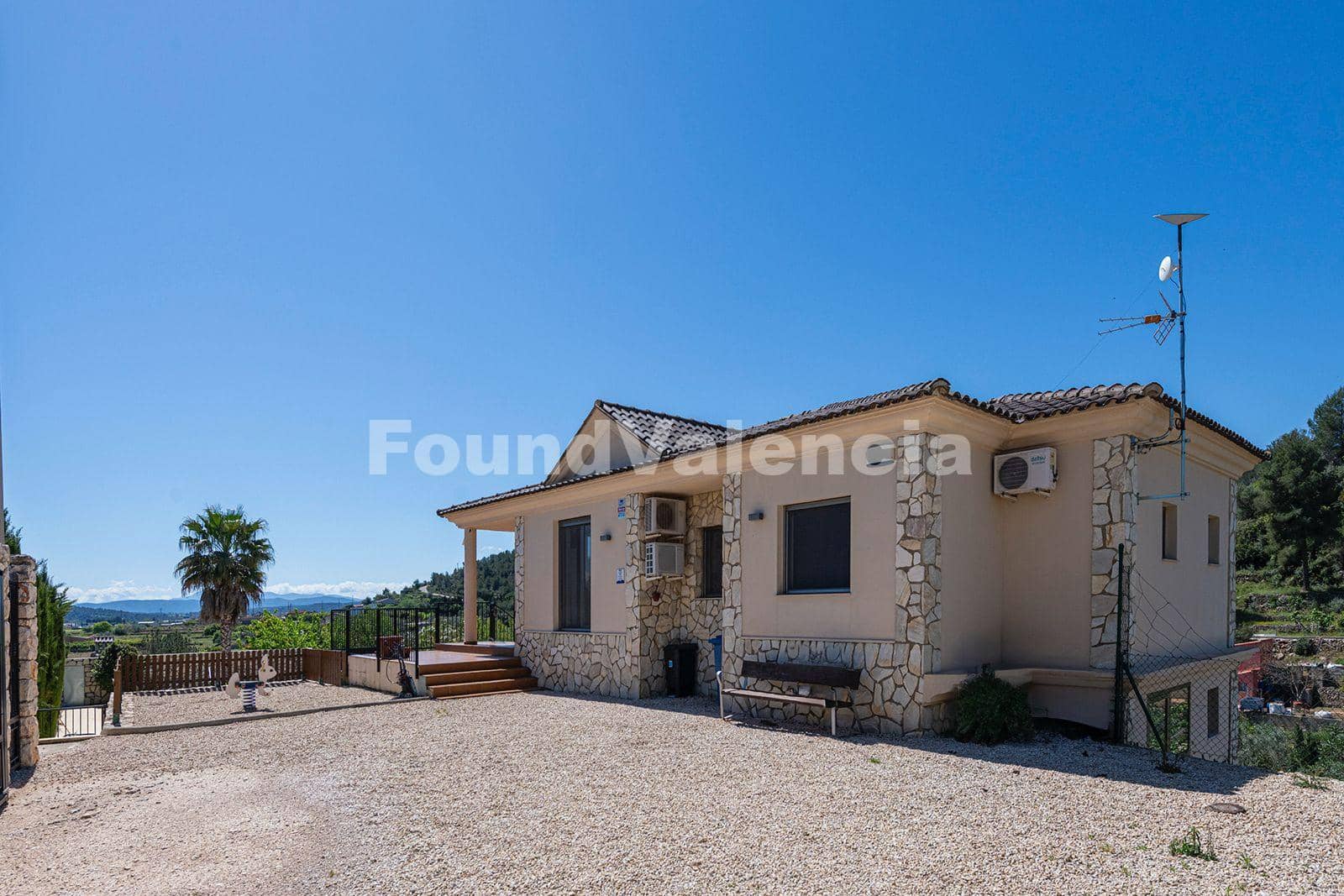 8 soveværelse Villa til salg i Chella - € 450.000 (Ref: 8971727)