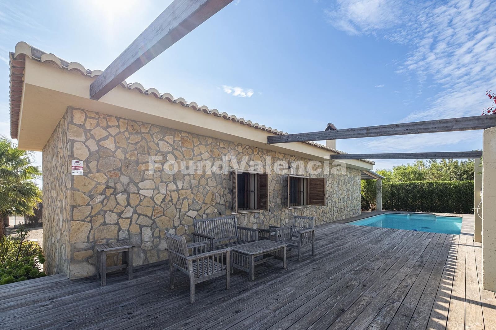 7 soveværelse Villa til salg i Chiva - € 440.000 (Ref: 9006629)