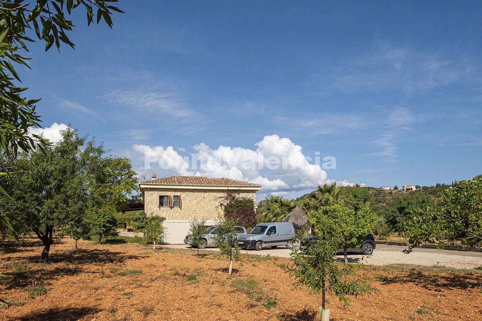 7 soveværelse Villa til salg i Chiva - € 440.000 (Ref: 9006629)