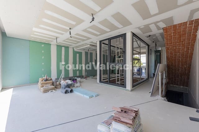 Chalet de 4 habitaciones en Bétera en venta - 650.000 € (Ref: 9019767)