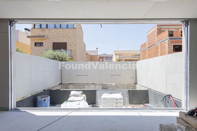 Chalet de 4 habitaciones en Bétera en venta - 650.000 € (Ref: 9019767)