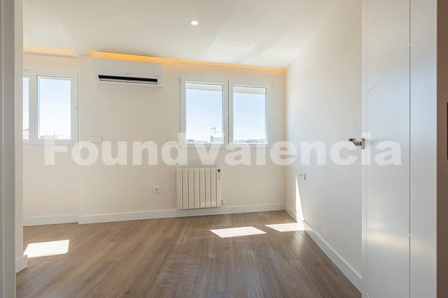 2 slaapkamer Appartement te koop in Valencia stad - € 550.000 (Ref: 9057157)