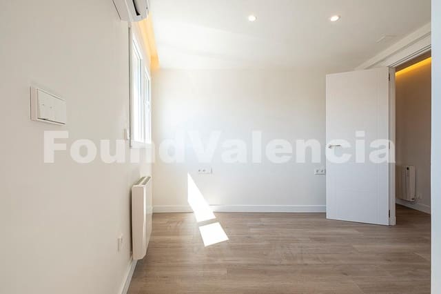 2 slaapkamer Appartement te koop in Valencia stad - € 550.000 (Ref: 9057157)