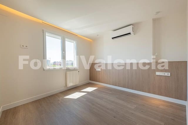 2 slaapkamer Appartement te koop in Valencia stad - € 550.000 (Ref: 9057157)