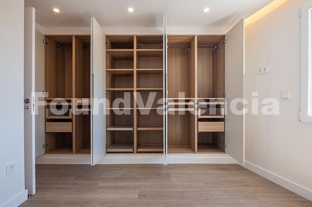 2 slaapkamer Appartement te koop in Valencia stad - € 550.000 (Ref: 9057157)