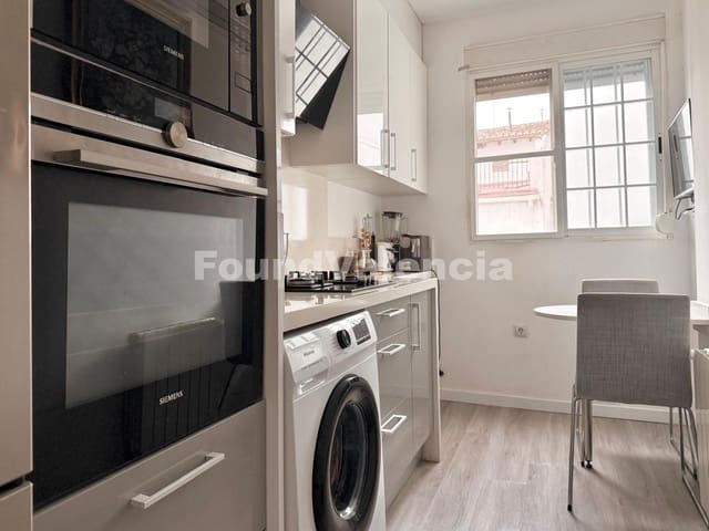 3 bedroom Apartment for sale in Valencia city - € 345,000 (Ref: 9058683)