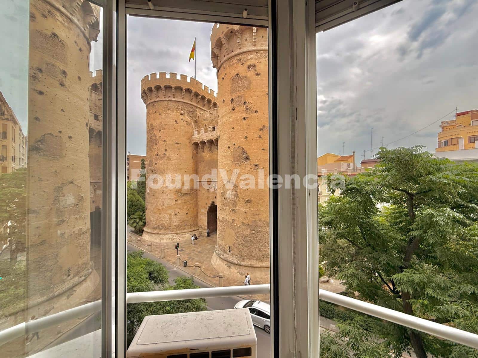 3 soveværelse Lejlighed til salg i Valencia by - € 345.000 (Ref: 9058683)