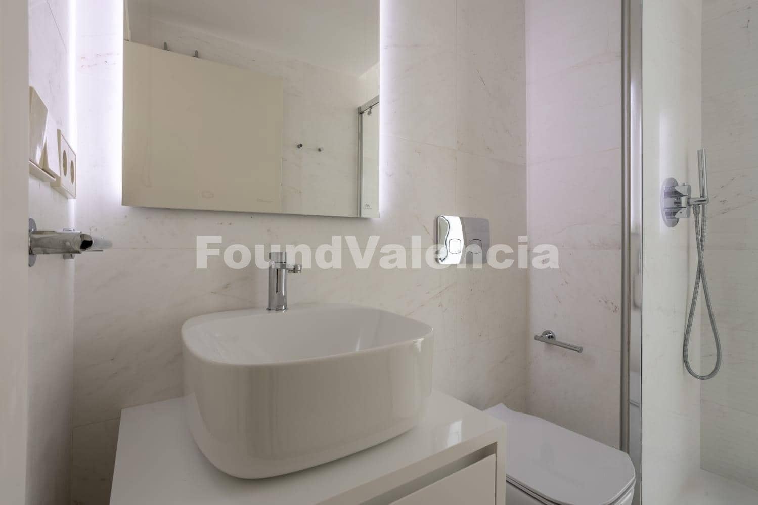 2 soveværelse Lejlighed til salg i Valencia by - € 615.000 (Ref: 9064772)