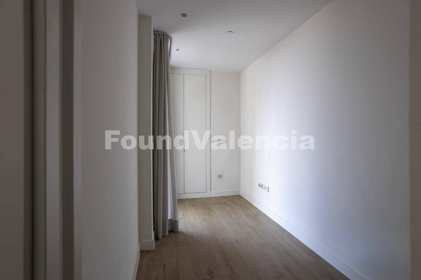 2 soveværelse Lejlighed til salg i Valencia by - € 615.000 (Ref: 9064772)