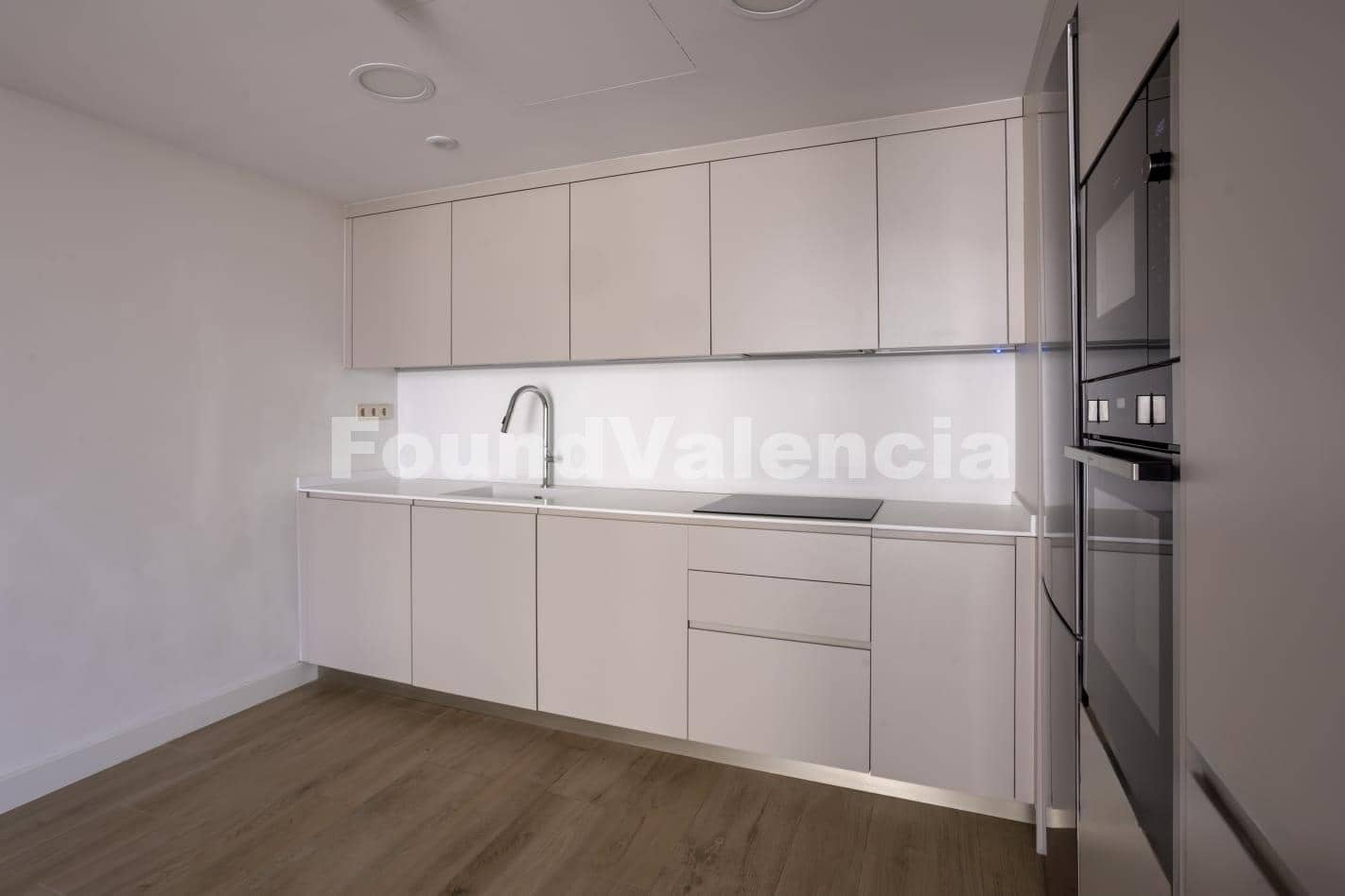 2 soveværelse Lejlighed til salg i Valencia by - € 615.000 (Ref: 9064772)