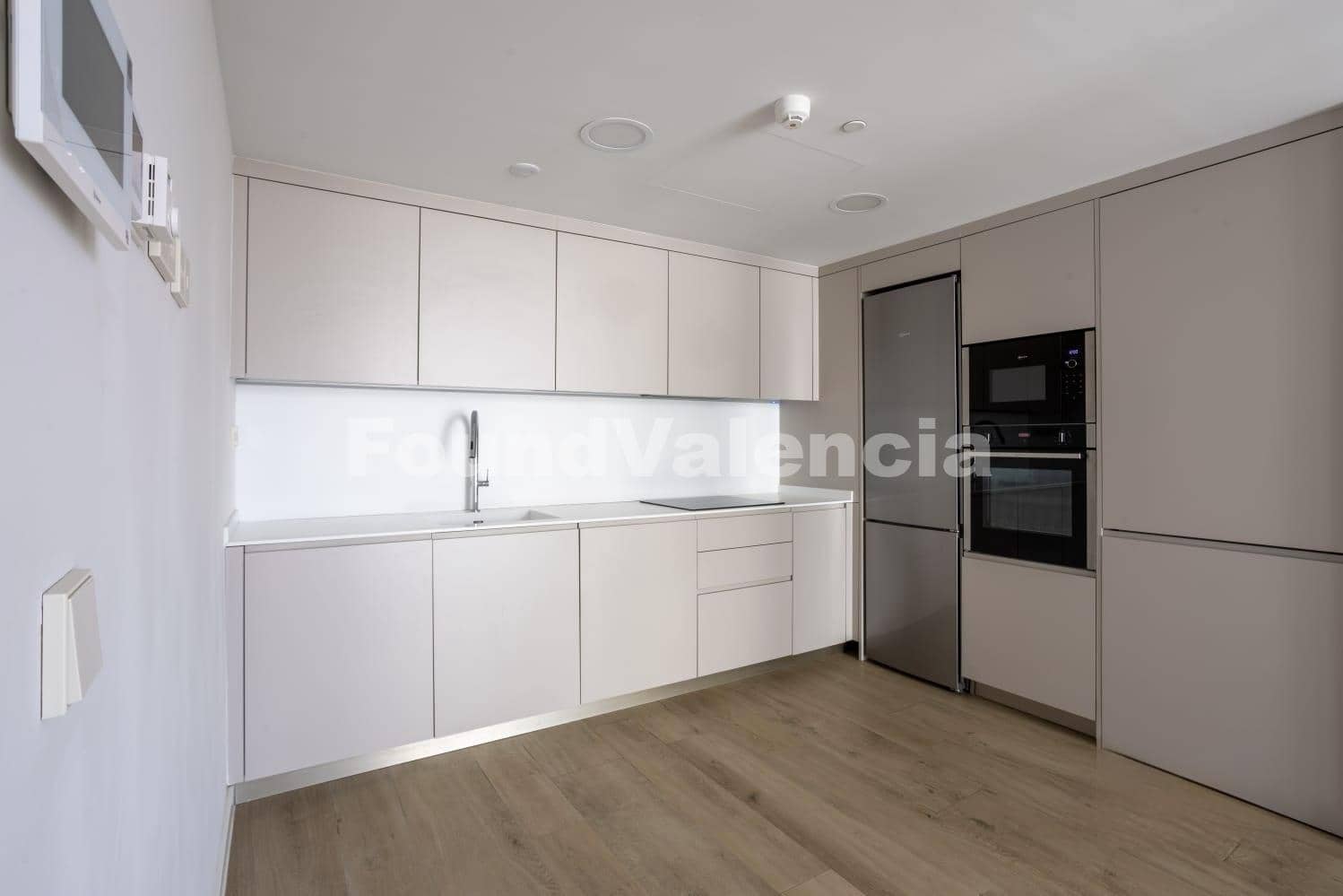 2 soveværelse Lejlighed til salg i Valencia by - € 615.000 (Ref: 9064772)