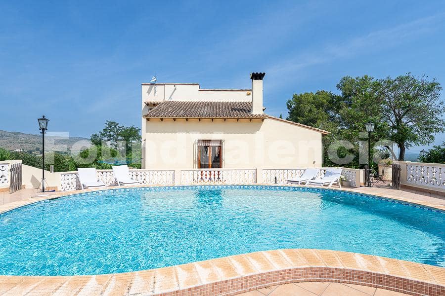 5 chambre Villa/Maison à vendre à Alberic - 394 000 € (Ref: 9074652)