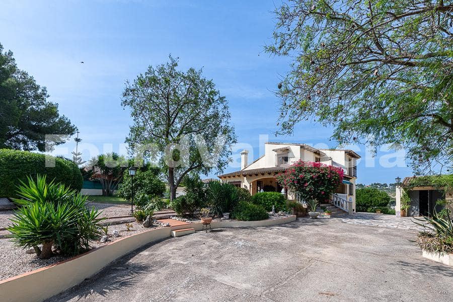 5 chambre Villa/Maison à vendre à Alberic - 394 000 € (Ref: 9074652)