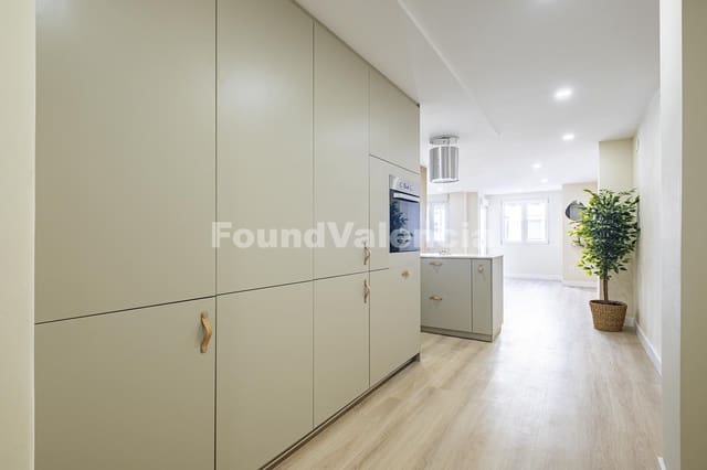 Apartamento de 2 habitaciones en Cabanyal-Canyamelar, València ciudad en venta - 445.000 € (Ref: 9165387)