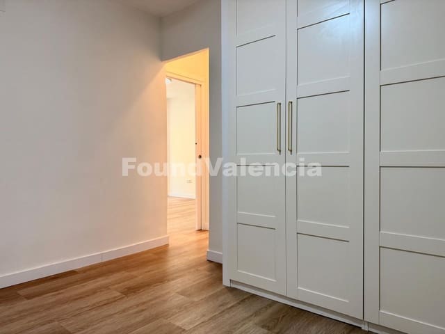 2 bedroom Apartment for sale in Valencia city - € 400,000 (Ref: 9190720)