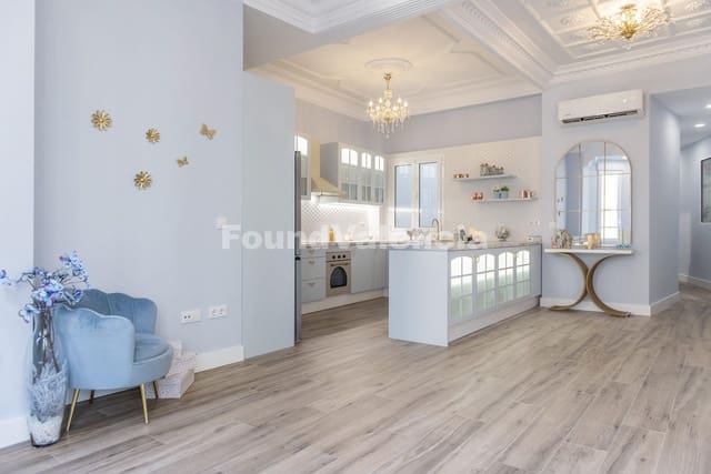 3 bedroom Apartment for sale in Valencia city - € 840,000 (Ref: 9206101)