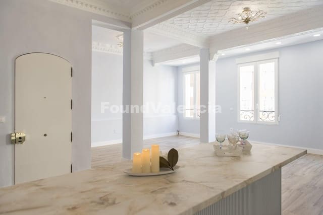 3 bedroom Apartment for sale in Valencia city - € 840,000 (Ref: 9206101)