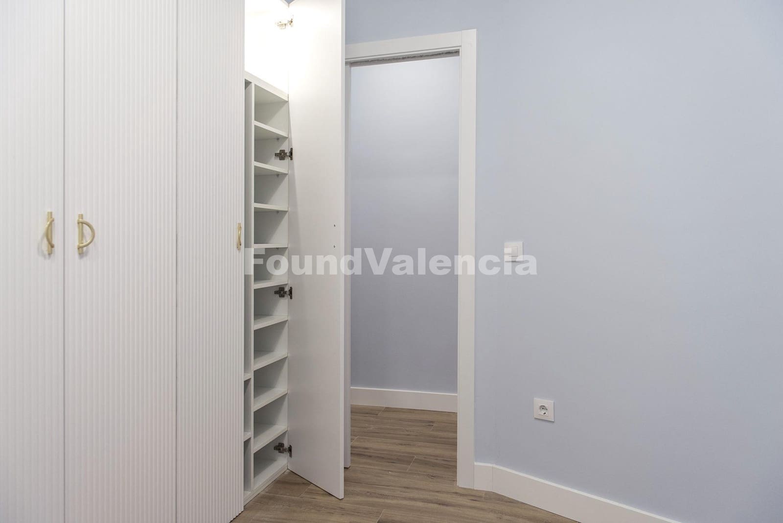3 bedroom Apartment for sale in Valencia city - € 840,000 (Ref: 9206101)