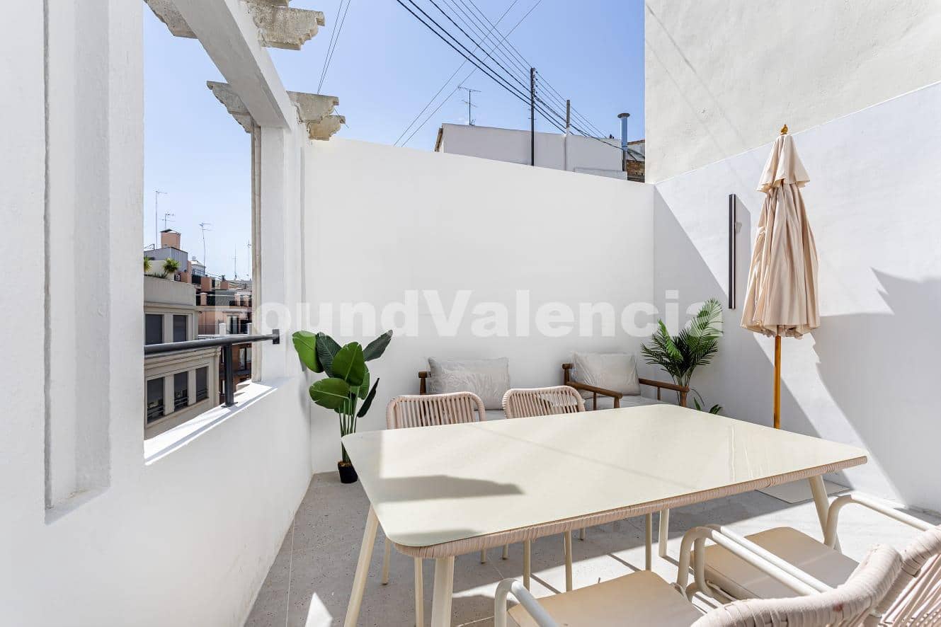 Apartamento de 2 habitaciones en València ciudad en venta - 825.000 € (Ref: 9232007)