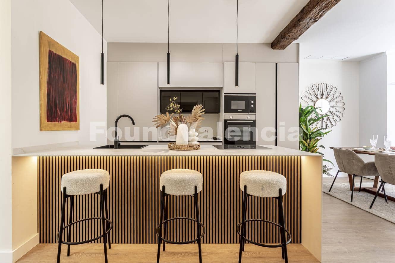 Apartamento de 2 habitaciones en València ciudad en venta - 825.000 € (Ref: 9232007)