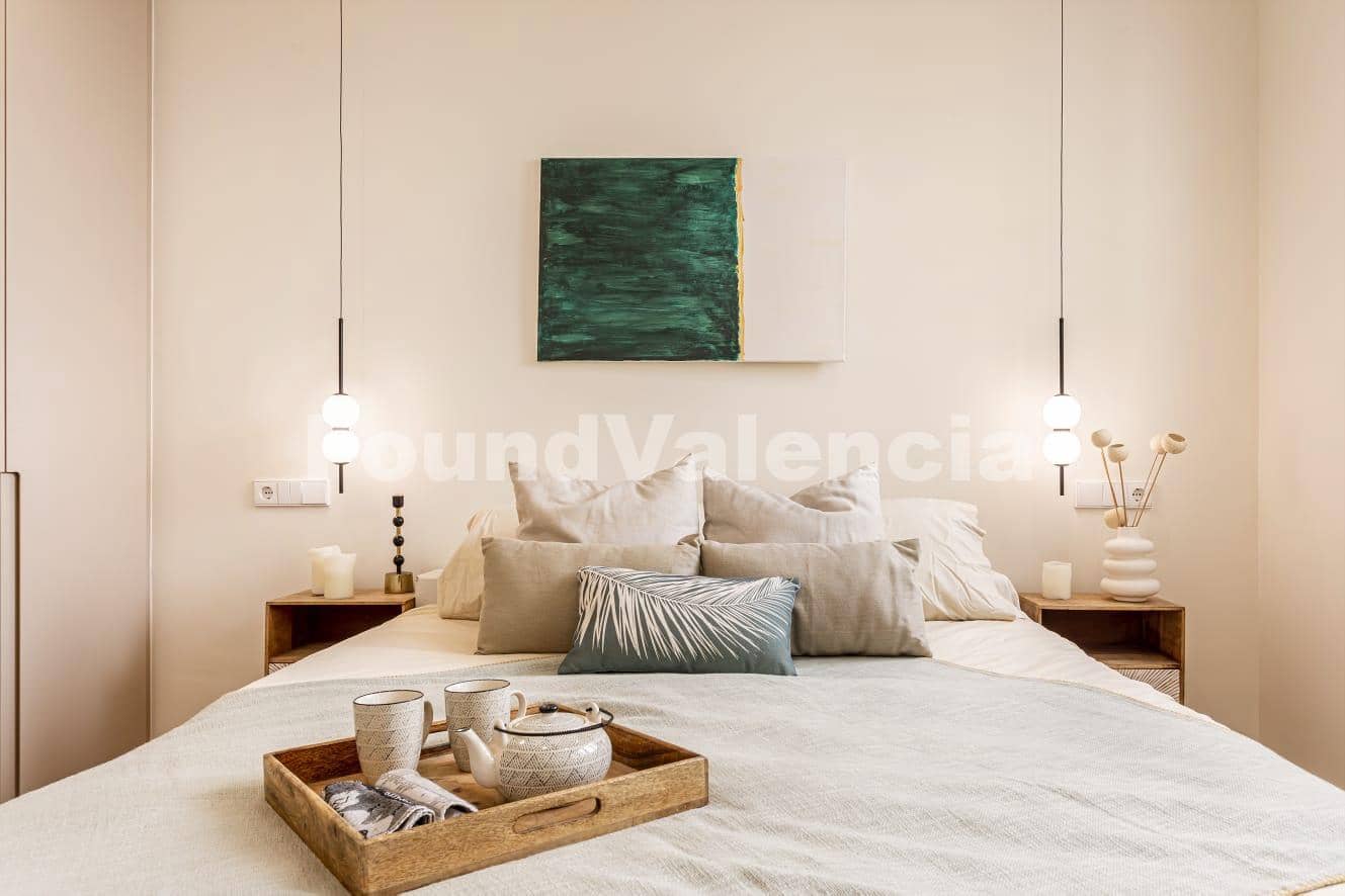 Apartamento de 2 habitaciones en València ciudad en venta - 825.000 € (Ref: 9232007)