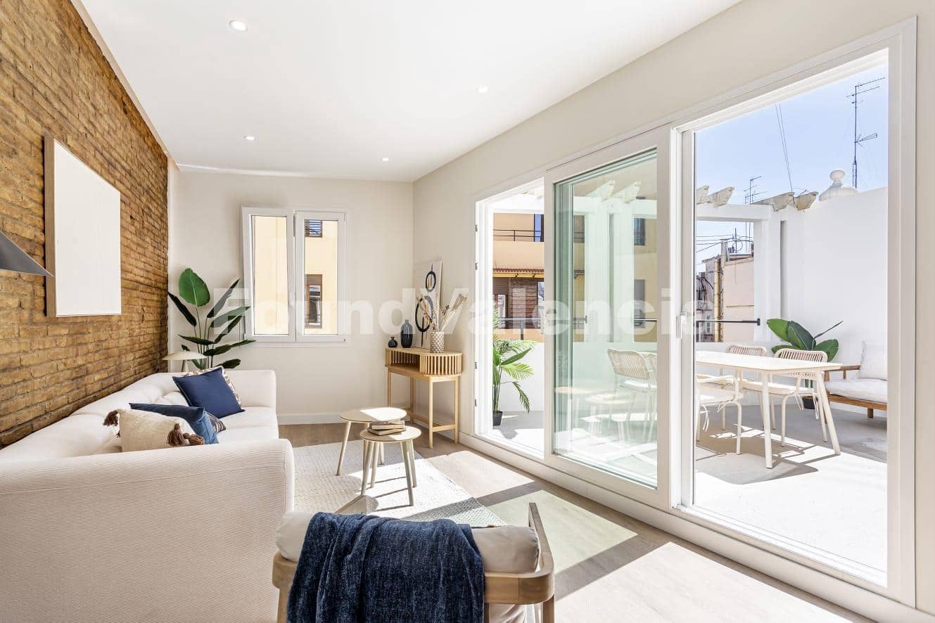 Apartamento de 2 habitaciones en València ciudad en venta - 825.000 € (Ref: 9232007)