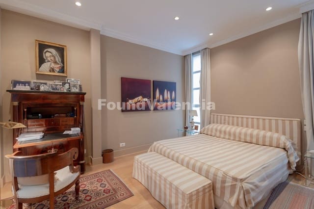 7 chambre Appartement à vendre à Valence ville - 2 800 000 € (Ref: 9235821)