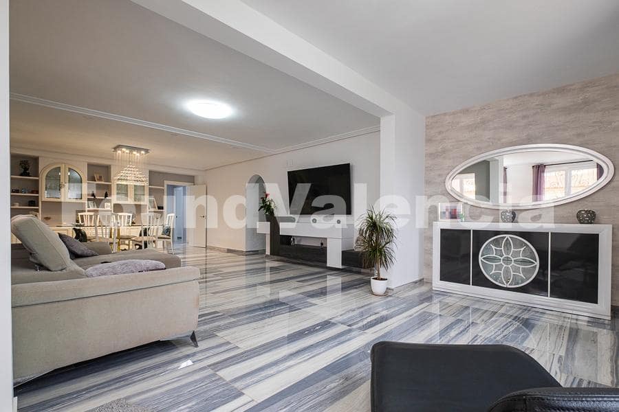 6 camera da letto Villa in vendita in La Pobla de Vallbona - 730.000 € (Rif: 9262023)