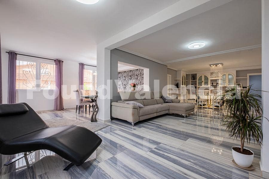 6 camera da letto Villa in vendita in La Pobla de Vallbona - 730.000 € (Rif: 9262023)