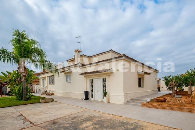 6 soverom Villa til salgs i La Pobla de Vallbona - € 730 000 (Ref: 9262023)
