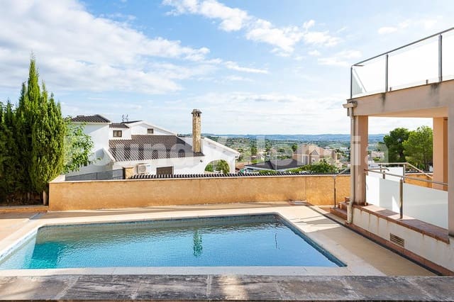 4 bedroom Villa for sale in Montroy - € 290,000 (Ref: 9263874)