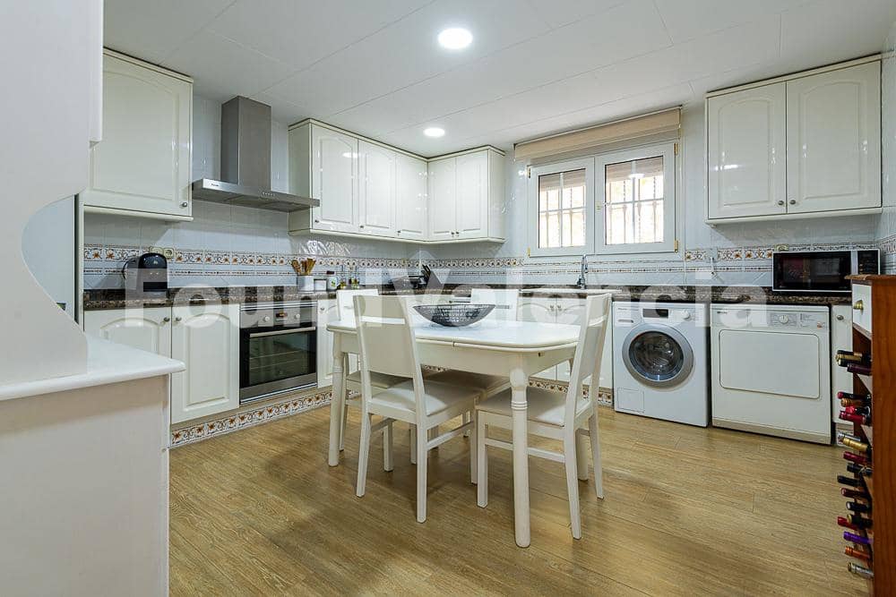 5 soverom Villa til salgs i L'Eliana - € 639 000 (Ref: 9268986)