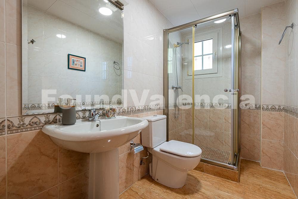 5 soverom Villa til salgs i L'Eliana - € 639 000 (Ref: 9268986)