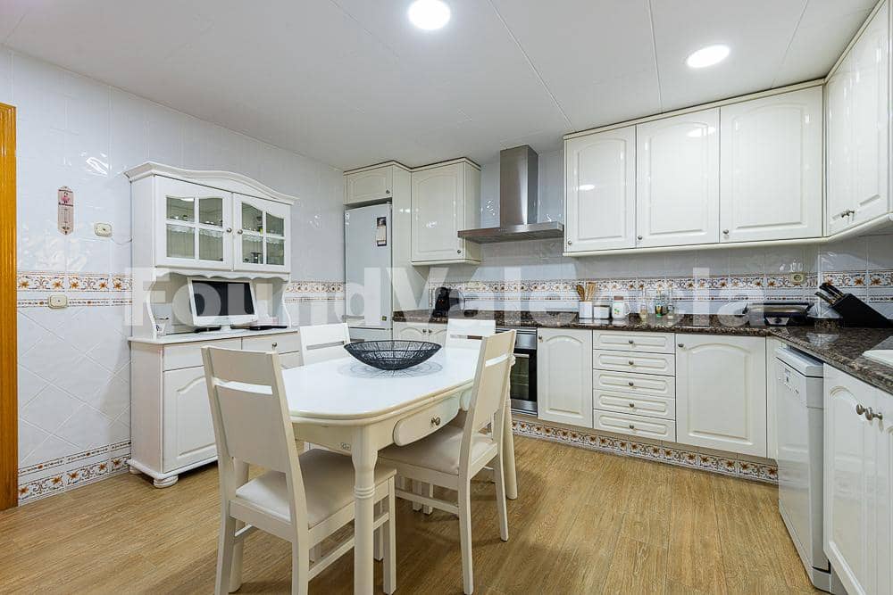 5 soverom Villa til salgs i L'Eliana - € 639 000 (Ref: 9268986)