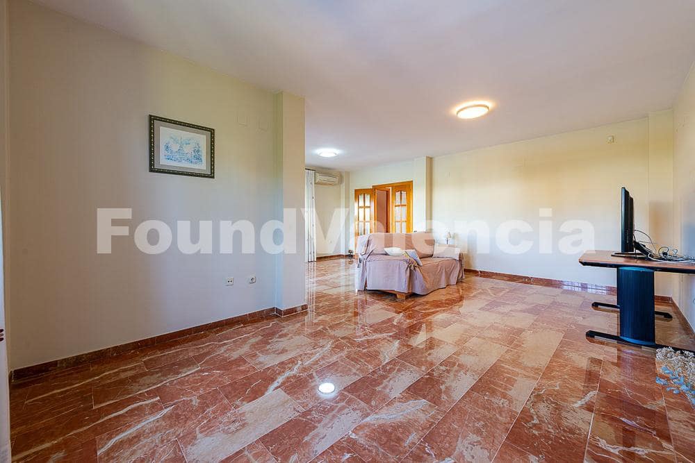 5 soverom Villa til salgs i L'Eliana - € 639 000 (Ref: 9268986)