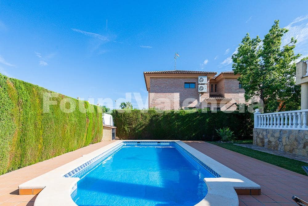 5 soverom Villa til salgs i L'Eliana - € 639 000 (Ref: 9268986)