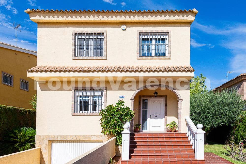 5 soverom Villa til salgs i L'Eliana - € 639 000 (Ref: 9268986)