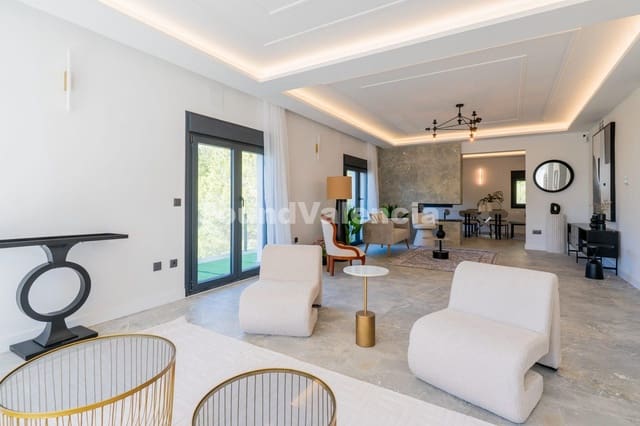 4 bedroom Villa for sale in Altea - € 980,000 (Ref: 9378534)