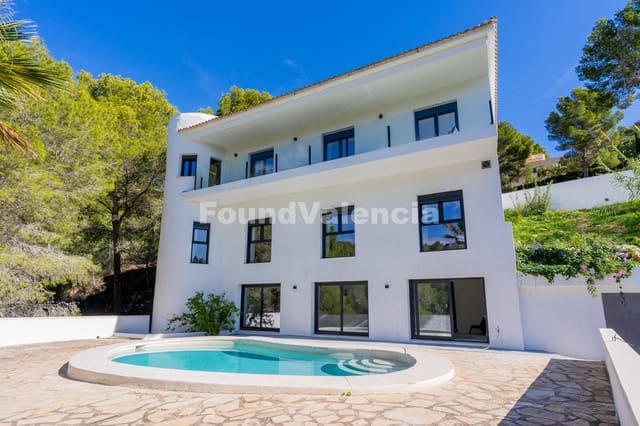 4 bedroom Villa for sale in Altea - € 980,000 (Ref: 9378534)