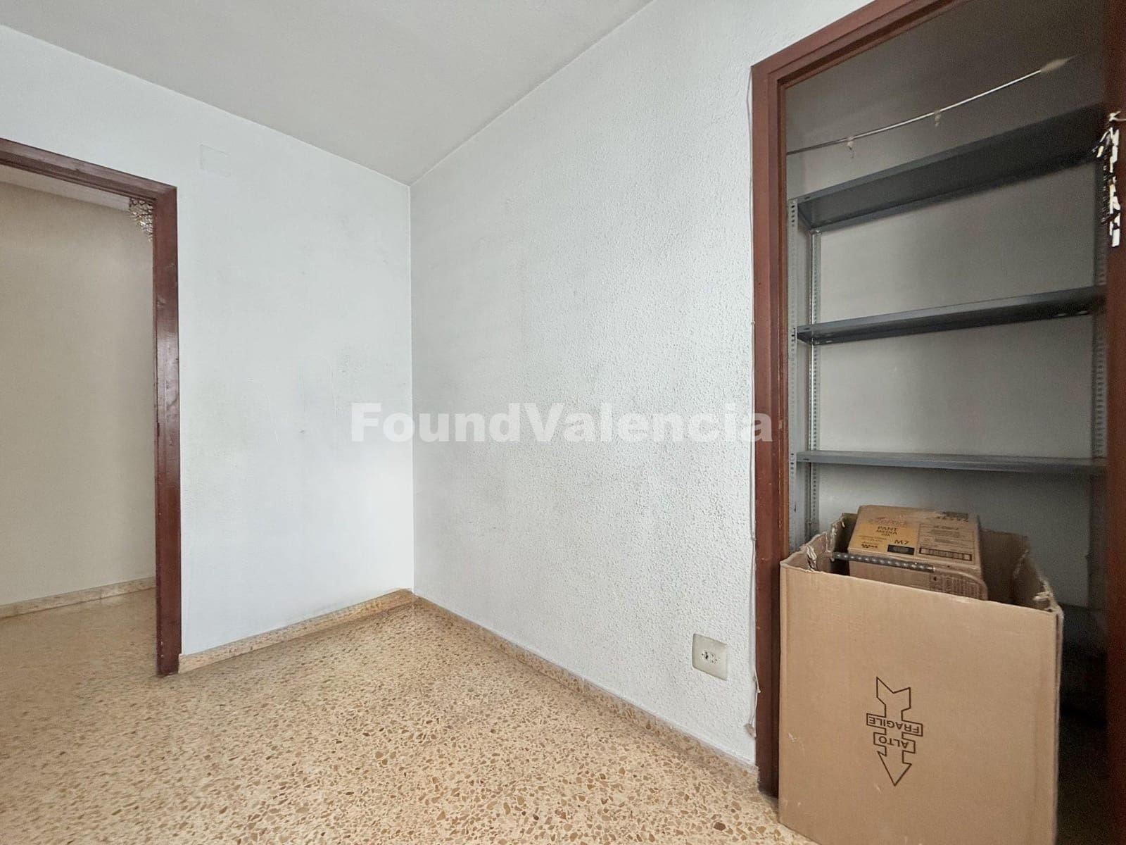 4 slaapkamer Appartement te koop in Valencia stad - € 320.000 (Ref: 9402744)