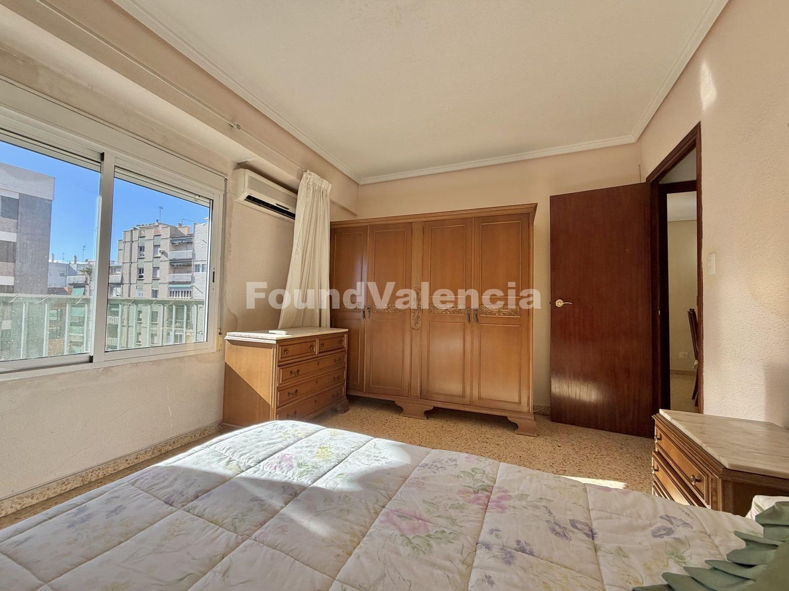 4 slaapkamer Appartement te koop in Valencia stad - € 320.000 (Ref: 9402744)