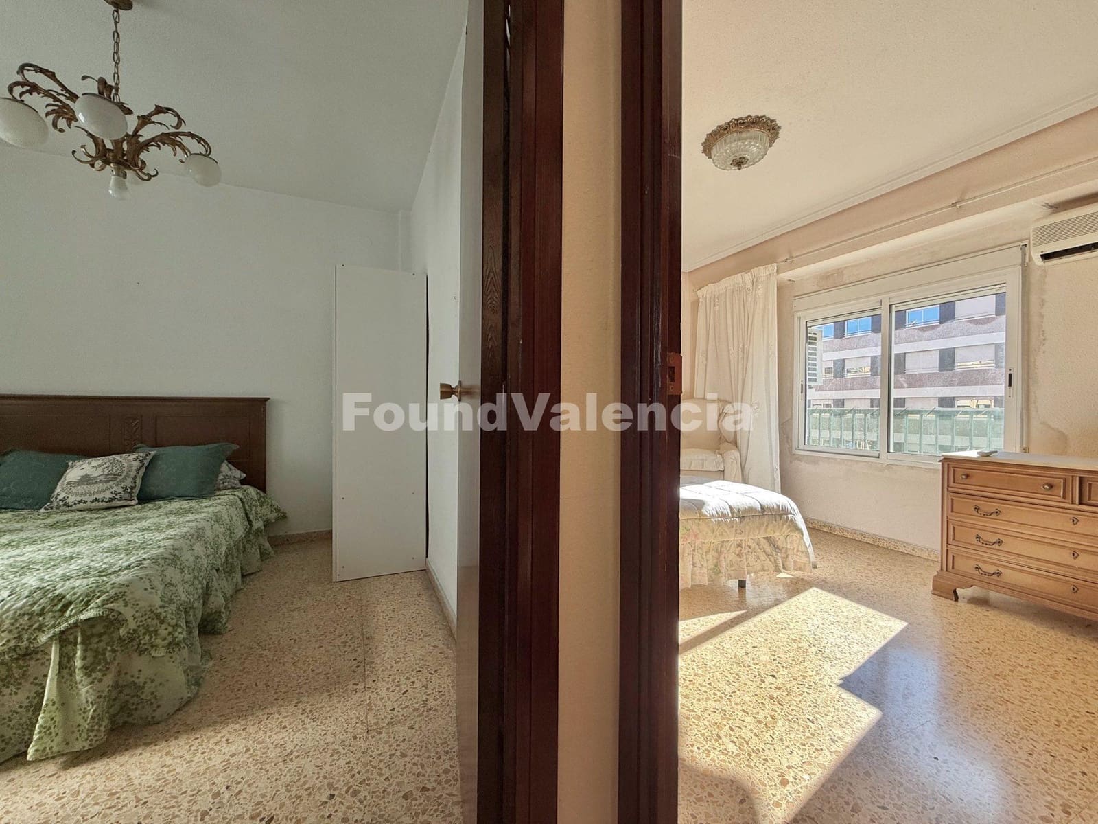 4 slaapkamer Appartement te koop in Valencia stad - € 320.000 (Ref: 9402744)