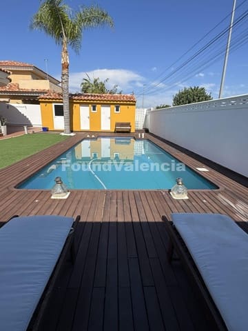 4 soveværelse Villa til salg i La Pobla de Vallbona - € 625.000 (Ref: 9436553)