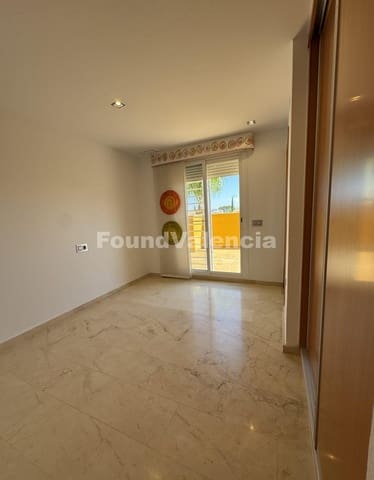 4 chambre Villa/Maison à vendre à La Pobla de Vallbona - 625 000 € (Ref: 9436553)