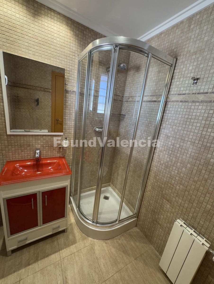 4 chambre Villa/Maison à vendre à La Pobla de Vallbona - 625 000 € (Ref: 9436553)