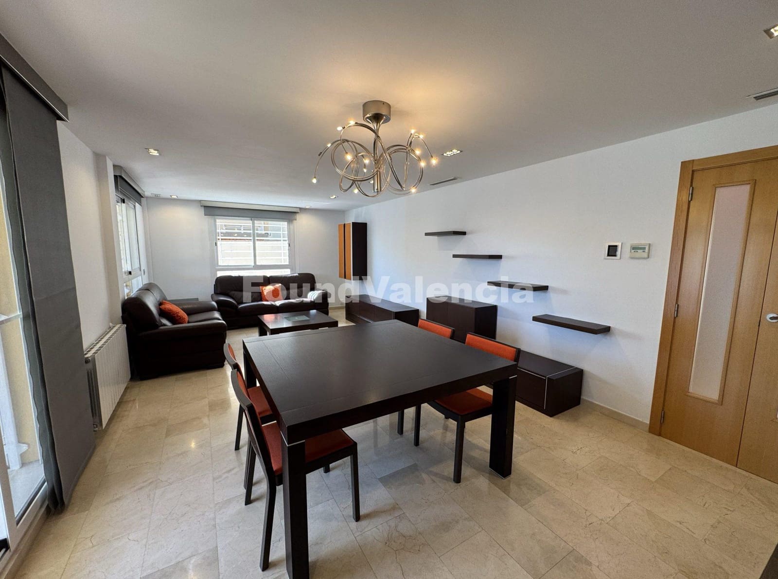 4 chambre Villa/Maison à vendre à La Pobla de Vallbona - 625 000 € (Ref: 9436553)